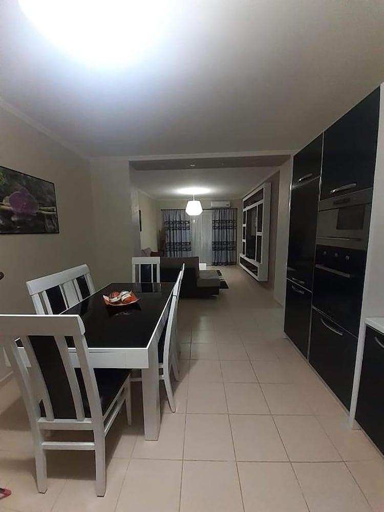 Apartment Alvin Sarande